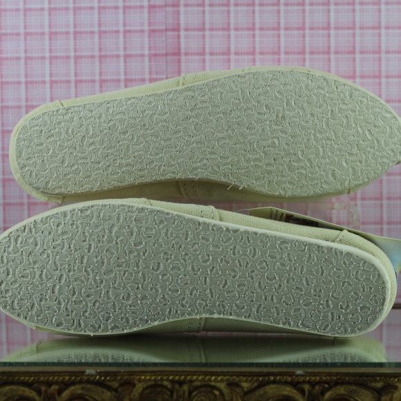 NWT Toms Alpargatas - Picture 9 of 16